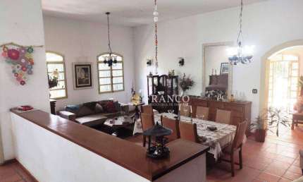 Casa estilo chácara com 3 dormitórios à venda, 1250 m² - Condomínio Vale dos Príncipes - Taubaté/SP