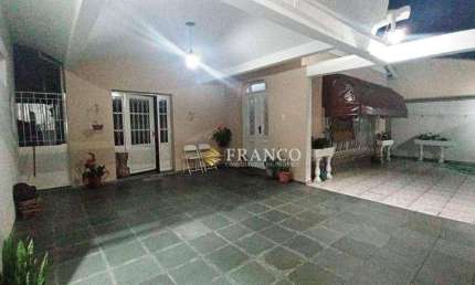 Casa com 3 dormitórios à venda, 190 m² - Jardim Santa Clara - Taubaté/SP