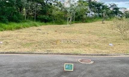 Terreno à venda na Avenida Doutor Félix Guisard Filho, Cataguá, Taubaté