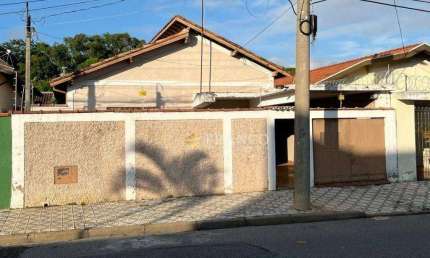 Casa com 3 dormitórios à venda, 150 m² - Vila Jaboticabeira - Taubaté/SP