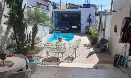 Sobrado com 3 dormitórios à venda, 185 m² - Jardim Columbia - Taubaté/SP