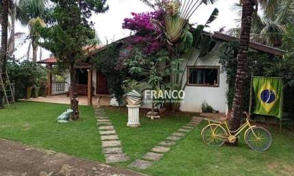 Sobrado com 4 dormitórios à venda, 360,48m² - Condomínio Chácaras Cataguá - Taubaté/SP