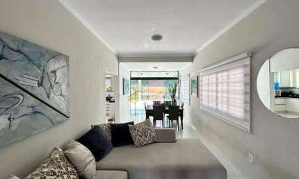 Sobrado com 3 dormitórios à venda, 240 m² por R$ 1.280.000 - Independência - Taubaté/SP