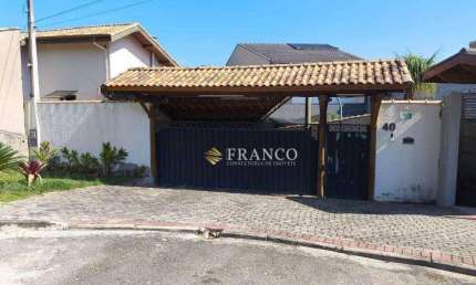 Sobrado com 3 dormitórios à venda, 900 m² - Monte Belo - Taubaté/SP