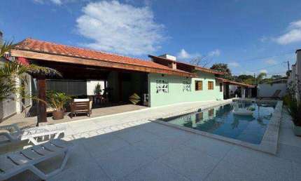 Casa com 3 dormitórios sendo 01 escritório à venda, 205 m² - Quiririm - Taubaté/SP