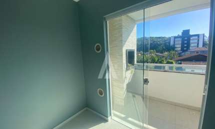 Lindo apartamento com 2 quartos, à venda no bairro Costa e Silva em Joinville-SC, por R$ 310.000,00.