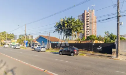 Excelente terreno com 516m² à venda no bairro América em Joinville - SC por R$ 1.395.000,00.