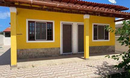 Casa 2 quartos (suíte), piscina, área gourmet - Porteira fechada!