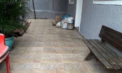 Apartamento com 2 quartos e varanda - Vila Valqueire / Rio de Janeiro - RJ