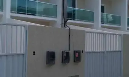 Casa a venda  Duplex 2 quartos   Araruama - Centro - RJ