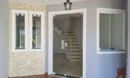 Duplex com 2 suítes e espaço privativo no Alto da Boa Vista/RJ