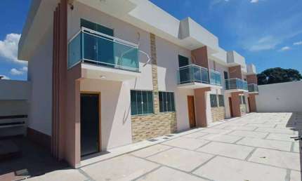 Duplex aconchegante com 2 quartos na Praça da Bandeira, Araruama/RJ