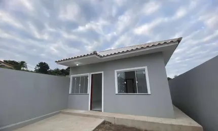 Casa com 2 quartos à venda no Outeiro, Araruama 