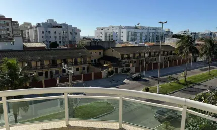 Apartamento com 2 quartos (1 suíte + hidro) próximo a praia de Cabo Frio/RJ
