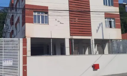 Apartamento à venda com 1 quarto, em Coqueiros- São José