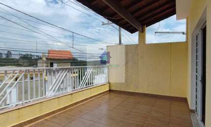 Imóvel em Laranjeiras - Caieiras com 250m², 4 dormitórios e 2 banheiros por R$750K para venda.