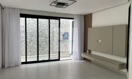 Casa de Condomínio em Nova Caieiras: 3 Suítes por R$2.400.000