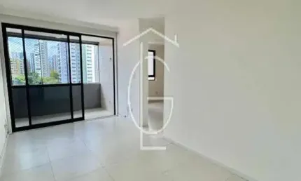 Excelente apartamento com localização privilegiada em casa forte