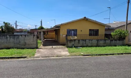 Casa à venda na Rua Peru, 204, Nações, Fazenda Rio Grande
