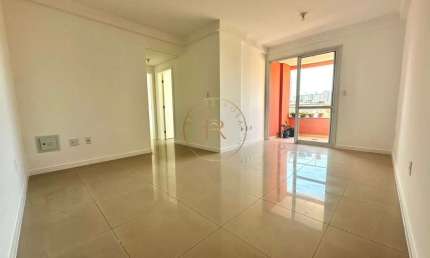 Apartamento à venda no bairro Barreiros - São José/SC