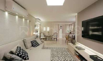 Apartamento de 4 quartos, com 148m², à venda na Praia de Icaraí, Niterói/RJ