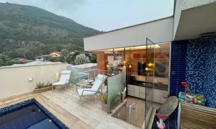 Apartamento Cobertura Duplex de 3 quartos, com 215m², à venda em Itacoatiara, Niterói/RJ