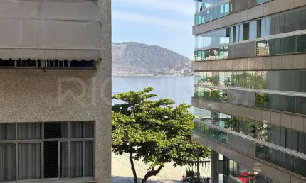 Apartamento de 2 quartos, com 84m², à venda na Praia de Icaraí, Niterói/RJ