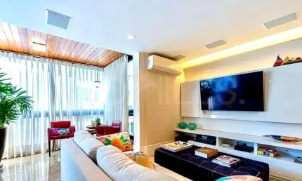 Apartamento de 4 quartos, com 210m², à venda na Vital Brazil, Niterói/RJ