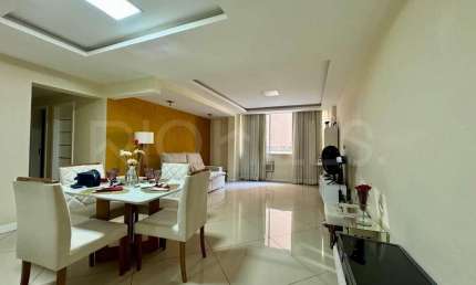 Apartamento de 3 quartos, com 145m², à venda em Icaraí, Niterói/RJ