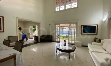 Casa Duplex de 4 quartos, com 466m², à venda em Camboinhas, Niterói/RJ