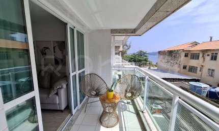 Apartamento de 3 quartos, com 94m², à venda na Praia de Charitas, Niterói/RJ