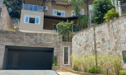 Casa em Condomínio, com 4 quartos e 280m², à venda em Pendotiba, Niterói/RJ