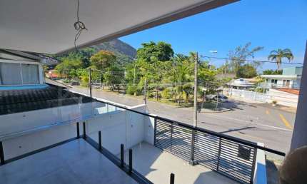 Casa Duplex de 4 quartos, com 211m², à venda em Itaipu, Niterói/RJ