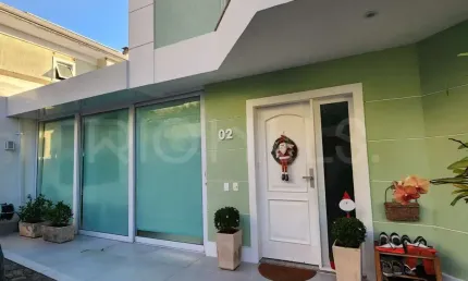 Casa em Condomínio com 4 quartos e 180m², à venda em São Francisco, Niterói/RJ