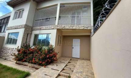 Sobrado Comercial a Venda Casa com 3 dormitórios, 252 m² - venda ou locação  - Santa Rosa - Londrina/PR