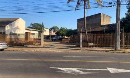 Barracão à venda, 800 m² por R$ 2.300.000,00 - Bandeirantes - Londrina/PR