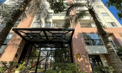 Apartamento 2 quartos, sacada c/ churrasqueira para alugar por R$ 2.350,00 - Centro