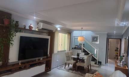 Linda casa sobrado à venda, com 143 metros, 4 vagas em Bela Vista, Osasco/SP
