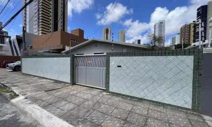 Oportunidade única - dois terrenos unificados com casas | área total 540 m²