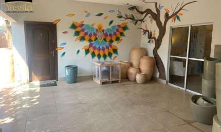 Casa comercial de alto padrão em Cuiabá-MT, Jardim Shangri-la: 3 quartos, 1 suíte, 3 salas, 2 vagas, 188m² de área útil