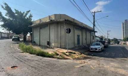 Salão Comercial à Venda em Cuiabá-MT, Jardim Leblon - 216,01 m² de Área Próximo à Miguel Sutil