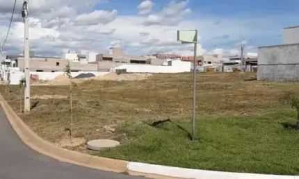 Terreno à venda na Avenida Professora Edna Maria de Albuquerque Affi, São Sebastião, Cuiabá