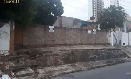 Terreno comercial à venda na Avenida 8 De Abril, 118, Centro Sul, Cuiabá