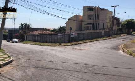 Terreno comercial à venda próximo a Avenida Miguel Sutil