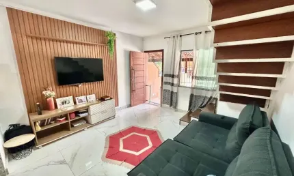 Casa 2 Qtos em Condominio - 2 Banheiros - 1 Vaga Coberta - Chacara Parreiral - Serra ES.