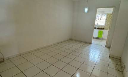 Casa duplex  2 Qtos om quintal  - condomínio fechado - Colina  de Laranjeiras  Serra ES.