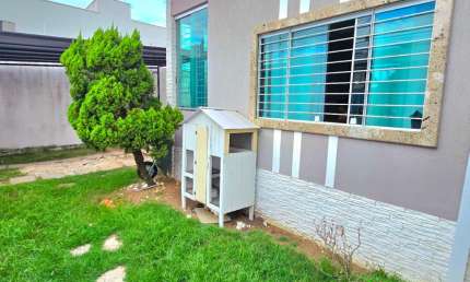 Casa Linear com 3 Quartos e Suíte – Bairro Tranquilo e Excelente Localização em Planície da Serra.