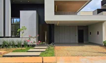 Imóvel de alto padrão – Condomínio Village La Montagne
