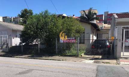 Casa à venda no bairro Praia Comprida - São José/SC