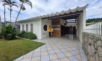 Casa com 3 quartos à venda no Forquilhinhas, São José 